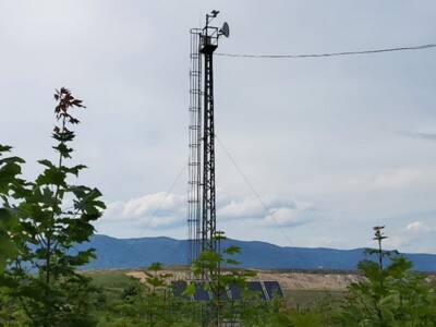 Lom_04_stožár.jpg Lom_04_stožár.jpg